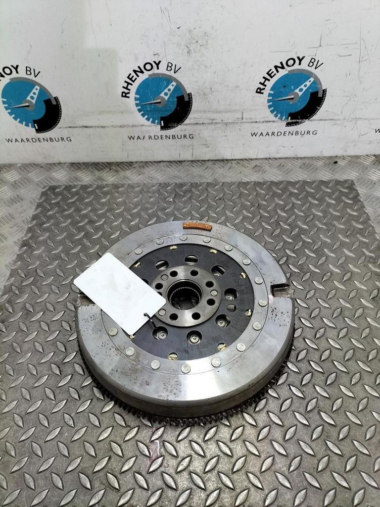 MERCEDES A CLASS VLIEGWIEL / KOPPELING 2020, Ophalen of Verzenden, Gebruikt, Stiba lid