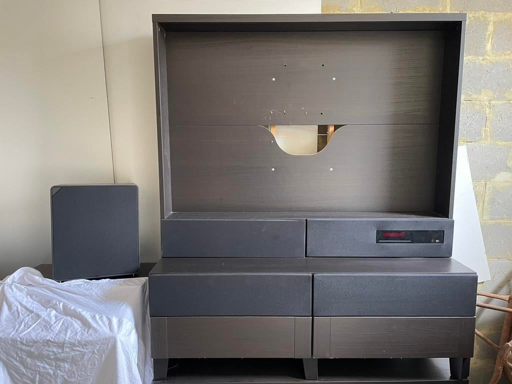 Tv meubel met ingebouwde dvd speler en bijhorende woofer, Ophalen, Gebruikt