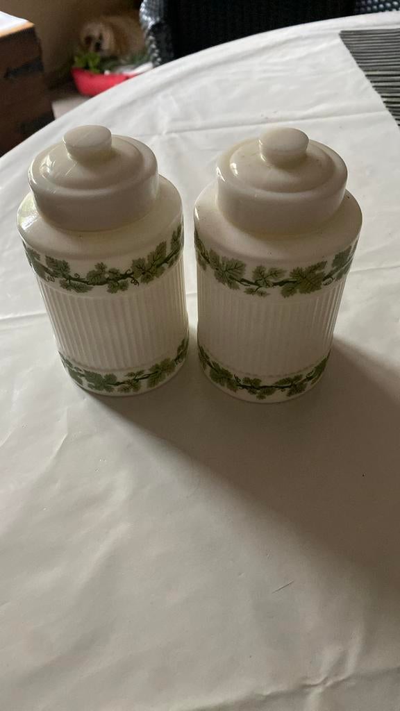 2 stuks potjes met deksel, Ophalen of Verzenden