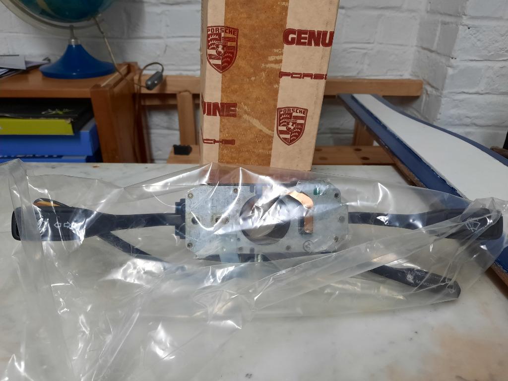 Commodo original et neuf Porsche 928, Enlèvement ou Envoi, Neuf, Porsche