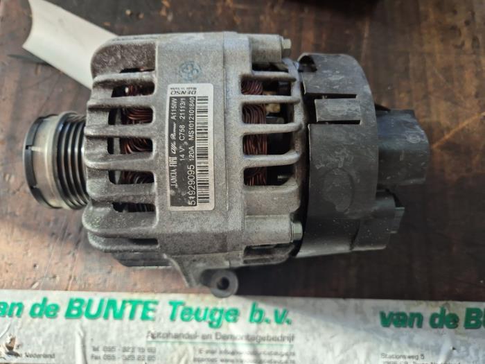 Dynamo d'un Fiat 500, -, 3 mois de garantie, Utilisé, Fiat