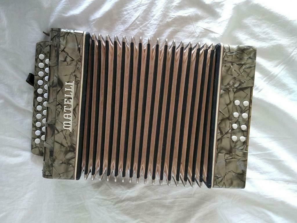 Diatonisch accordeon Matelli, Muziek en Instrumenten, Ophalen, Gebruikt