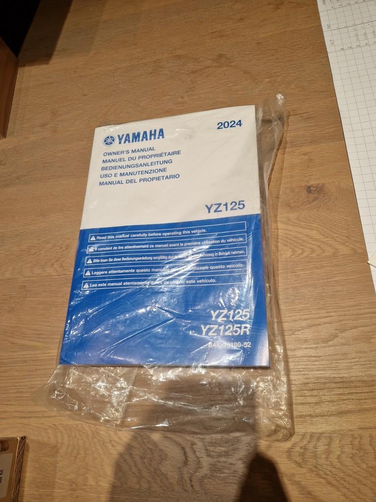 Owner's manual gebruikshandleiding 2024 Yamaha yz125, Motos, Enlèvement