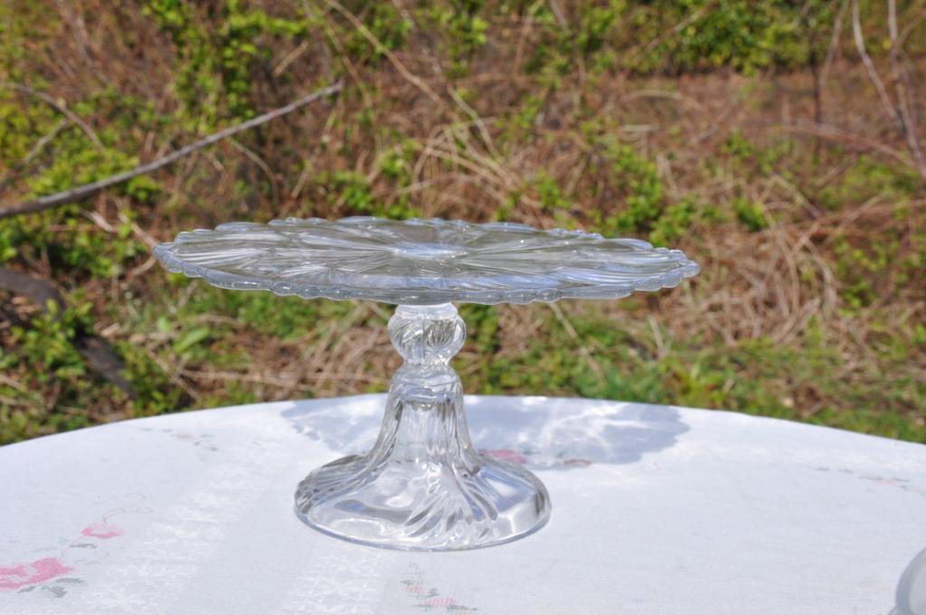 plat a tarte sur pied en verre moulé, Enlèvement ou Envoi