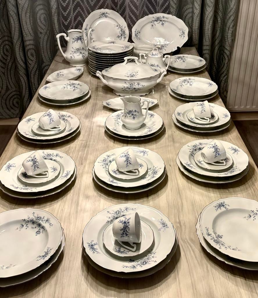 Service de table «Guirlande bleue»  Limoges, Antiek en Kunst, Antiek | Servies compleet, Ophalen