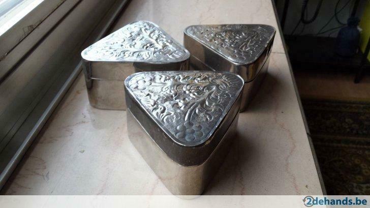 3 Verzilverde driehoekige opbergdozen, Antiek en Kunst, Antiek | Zilver en Goud, Ophalen