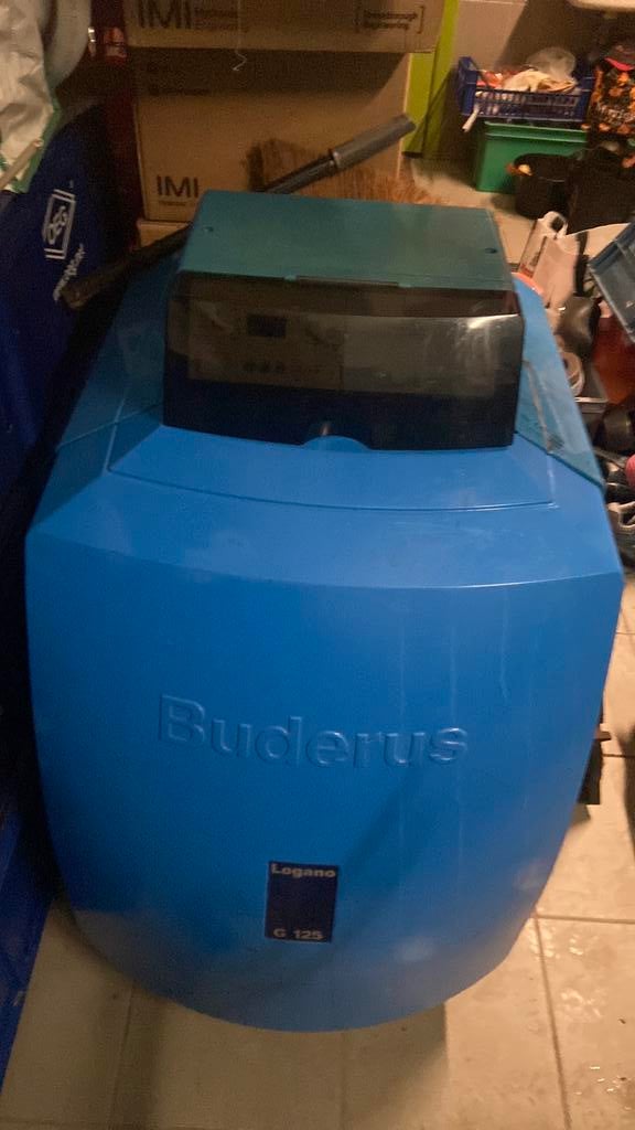 Buderus g 125 mazout 21 kw netto 2009, Doe-het-zelf en Bouw, Ophalen, Zo goed als nieuw