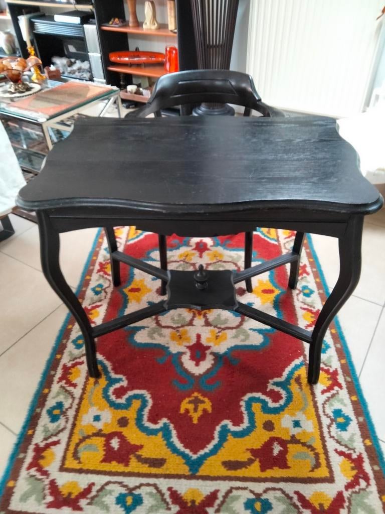 Zwart vintage haltafeltje/schrijftafeltje, Huis en Inrichting, Ophalen, Zo goed als nieuw