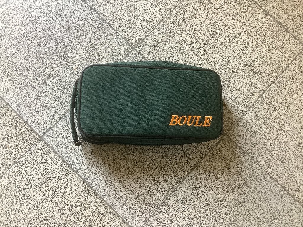 Jeux de boules, Ophalen, Zo goed als nieuw