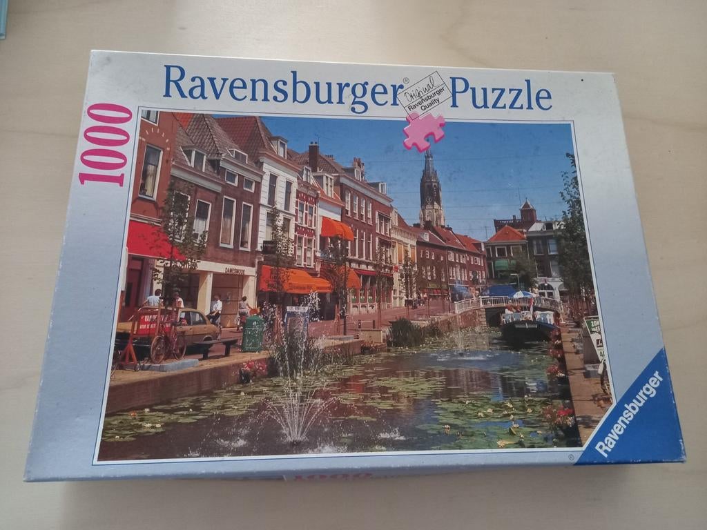 Puzzle Ravensburger 1000 pièces - Delft, Pays-Bas, Hobby & Loisirs créatifs, Sport cérébral & Puzzles, Utilisé, Puzzle, 500 à 1500 pièces
