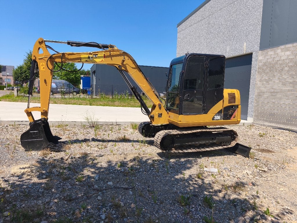 Caterpillar 306, Enlèvement, Utilisé