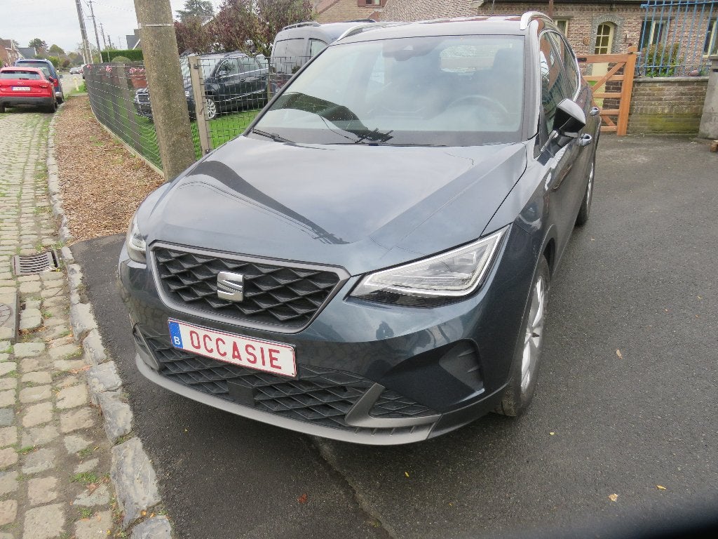 SIÈGE ARONA 1.0... AUTOMATIQUE.. 11/2022.. 6000 KM, Autos, Argent ou Gris, Achat, Entreprise, 109 g/km