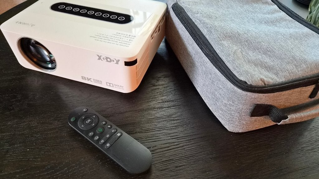 Beamer / projector, Audio, Tv en Foto, Beamers, Ophalen of Verzenden, Zo goed als nieuw