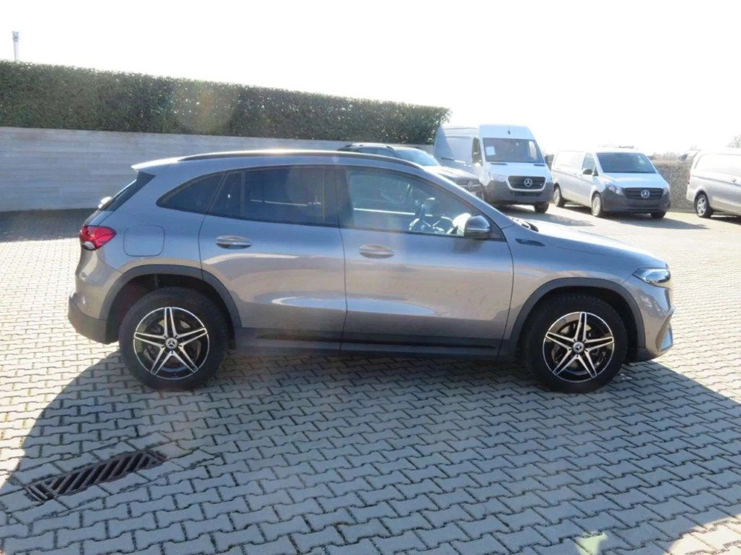 Mercedes-Benz EQA 250 Amg-Pack (automatique), Autos, Argent ou Gris, Achat, Entreprise, Noir