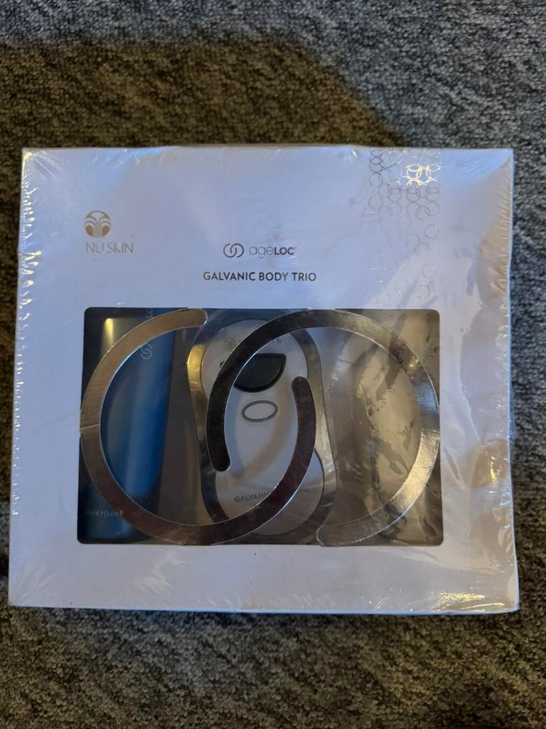 Lumispa Nuskin + oogopzetstuk + Body Trio Kit, Handtassen en Accessoires, Uiterlijk | Cosmetica en Make-up, Nieuw, Ophalen