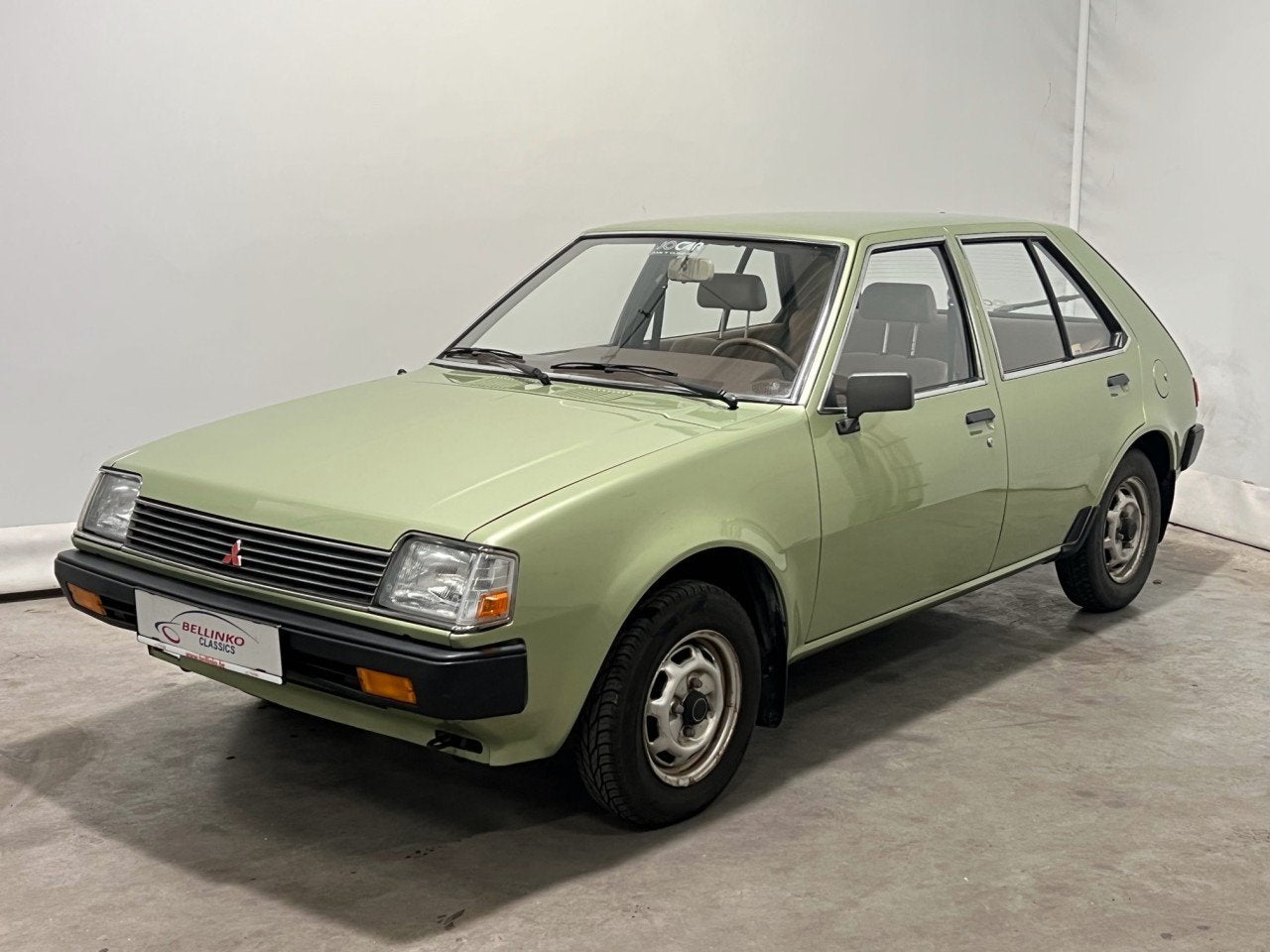 Mitsubishi Colt COLT (bj 1983), Auto's, Oldtimers, 4 zetels, Handgeschakeld, 5 deurs, Metaalkleur