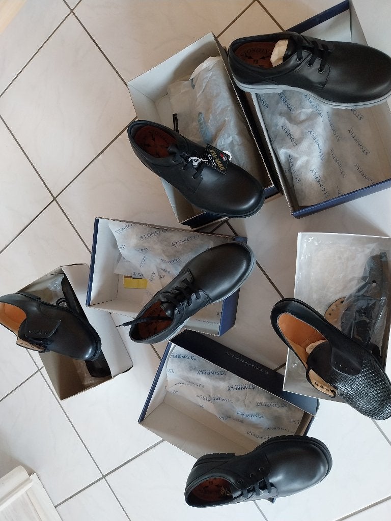 Chaussures noires taille 42, Enlèvement, Noir