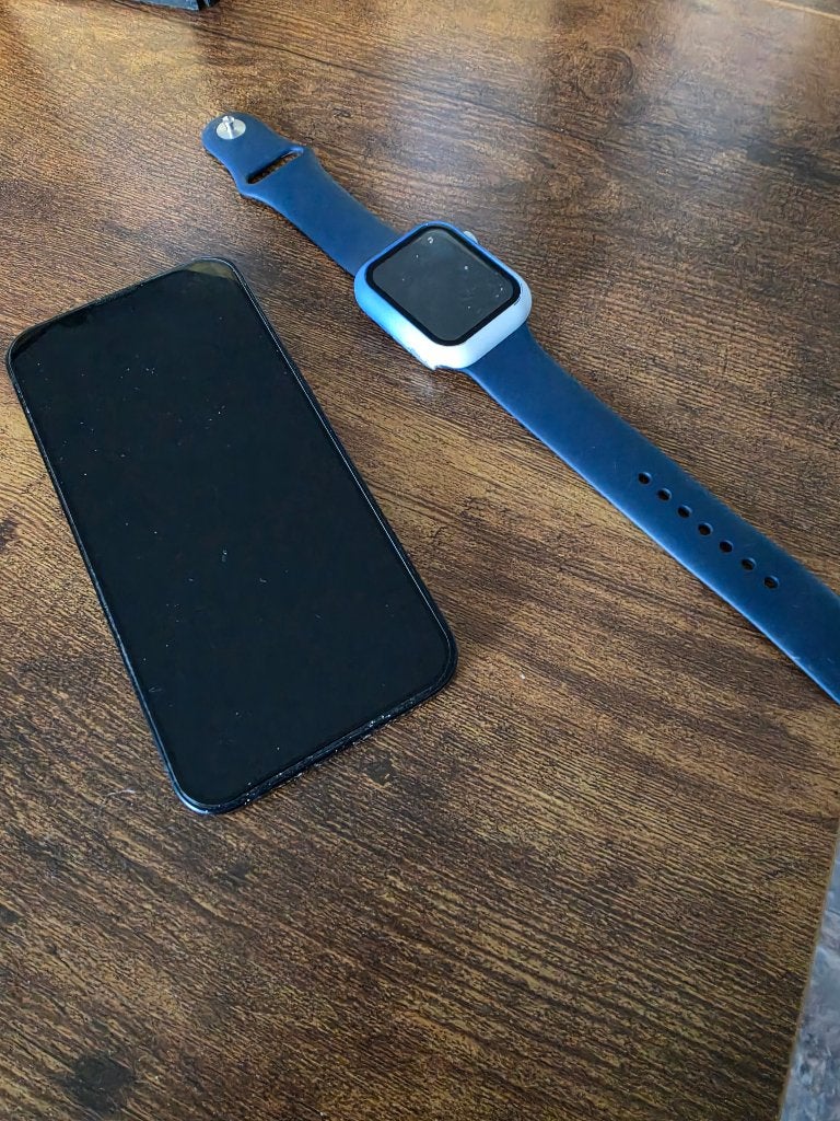 Apple Watch SE 2024, Étanche, Apple Watch, IOS, Comme neuf