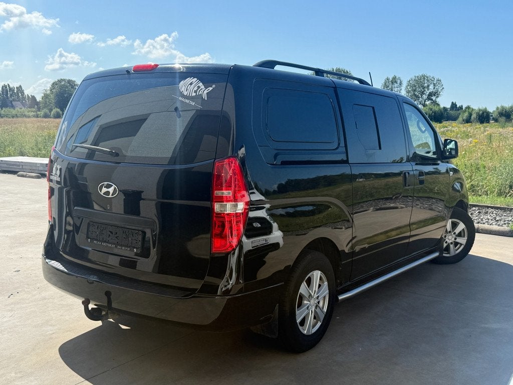 Hyundai H-1 2.5 CRDi, Mini Camper, CarPlay, Camera, Trekhaak, Voorwielaandrijving, Euro 5, Gebruikt, Zwart