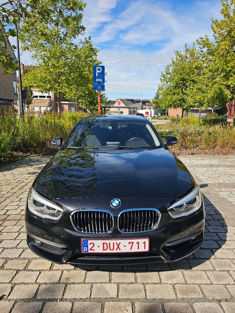 BMW 1 Serie 116D break - (bj 2018, automaat), Autos, Achat, Euro 6, 1496 cm³, Entretenue par le concessionnaire