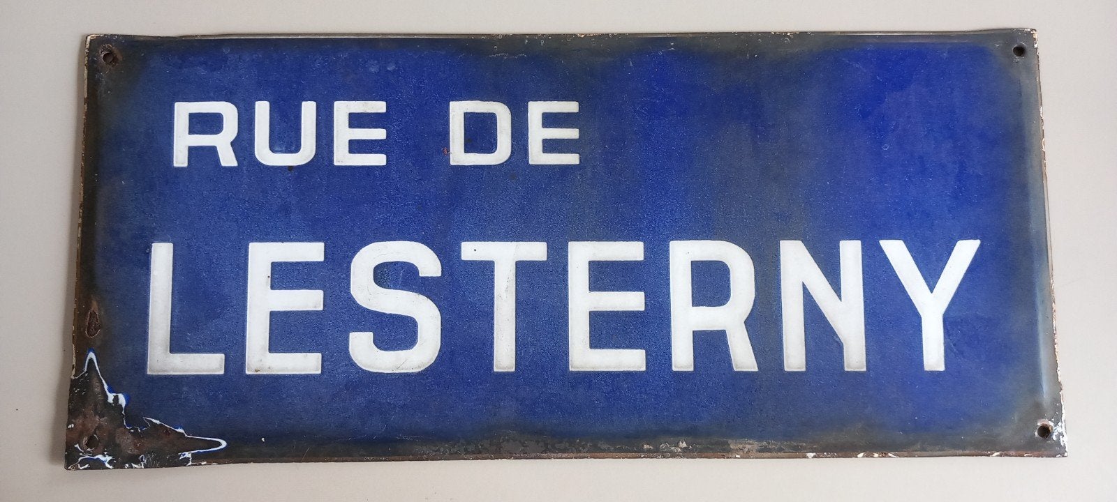 Ancienne plaque émaillée Rue de Lesterny, Antiquités & Art, Enlèvement ou Envoi