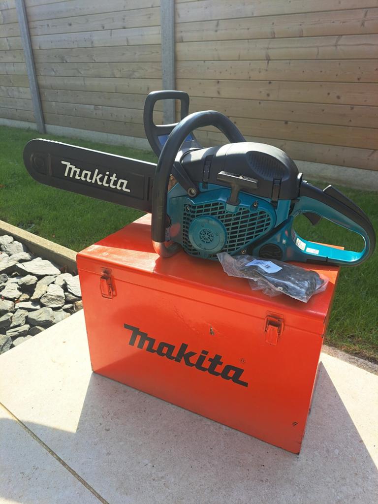 Makita DCS5000 benzine kettingzaag in prima staat, Ophalen of Verzenden, Zo goed als nieuw, Boomzaag, Makita