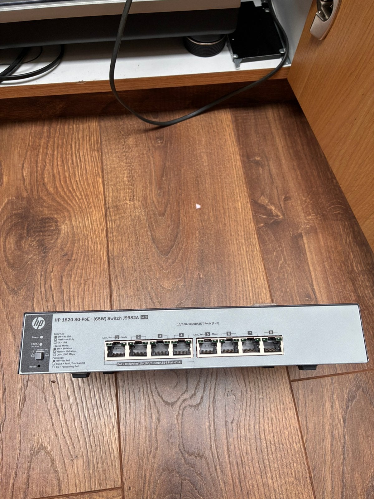 Commutateur HP 1820-8G-POE+ J9982A, Informatique & Logiciels, Enlèvement, Comme neuf
