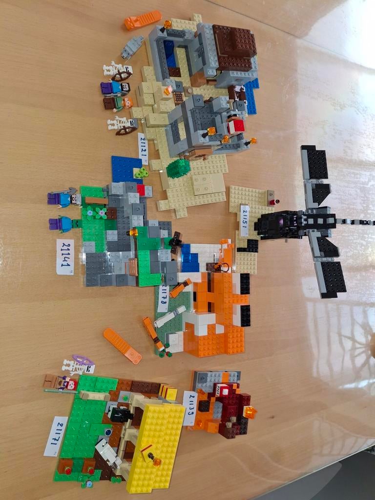 Lego minecraft verschillende sets oa 21121 21151 21171, Ophalen of Verzenden, Lego