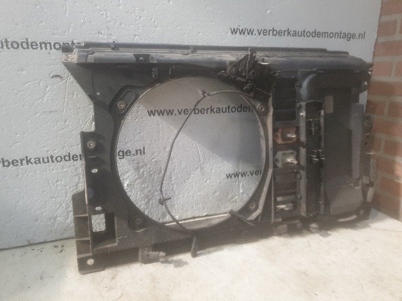 FACE AVANT Peugeot 607 (9D / U) (01-1999/07-2011), Kontakt-peugeot@peugeot.com, Utilisé, Peugeot Deutschland GmbH, Bahnhofsplatz
65423  Rüsselsheim, DE