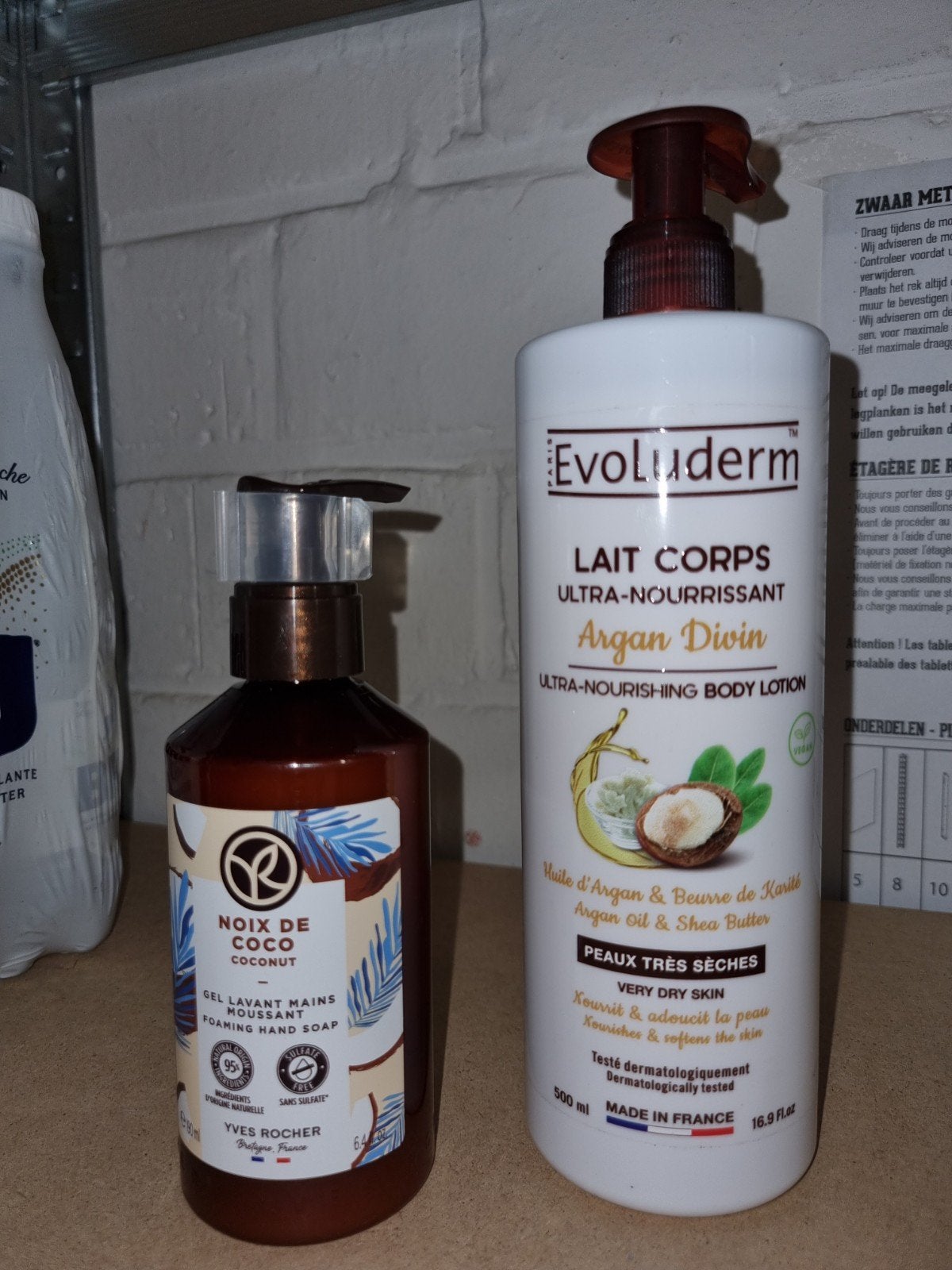 Lait huile argan karité corps Evolude + gel main Yves Rocher, Bijoux, Sacs & Beauté, Beauté | Soins du corps, Enlèvement ou Envoi