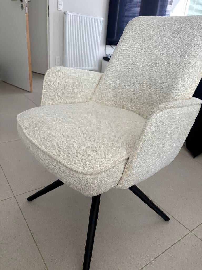 Nieuwe draai eetstoelen  (5), Ophalen, Zo goed als nieuw, Stof