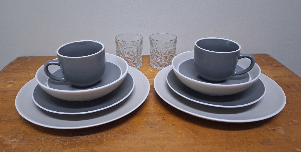 Complete servies set voor kotstudent of starter, Maison & Meubles, Cuisine | Vaisselle, Utilisé, Service complet, Autres styles