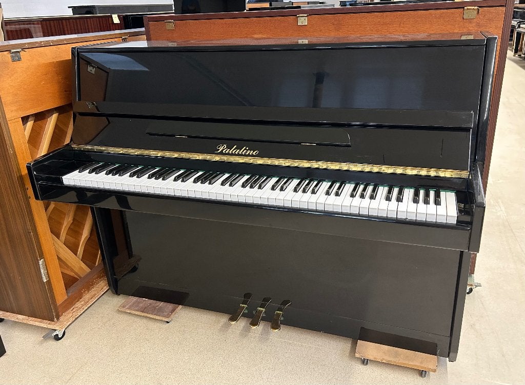 Piano droit REUTNER noir - Garantie: 5 ans - Pianos Michiels, Brillant, Comme neuf, Enlèvement, Piano