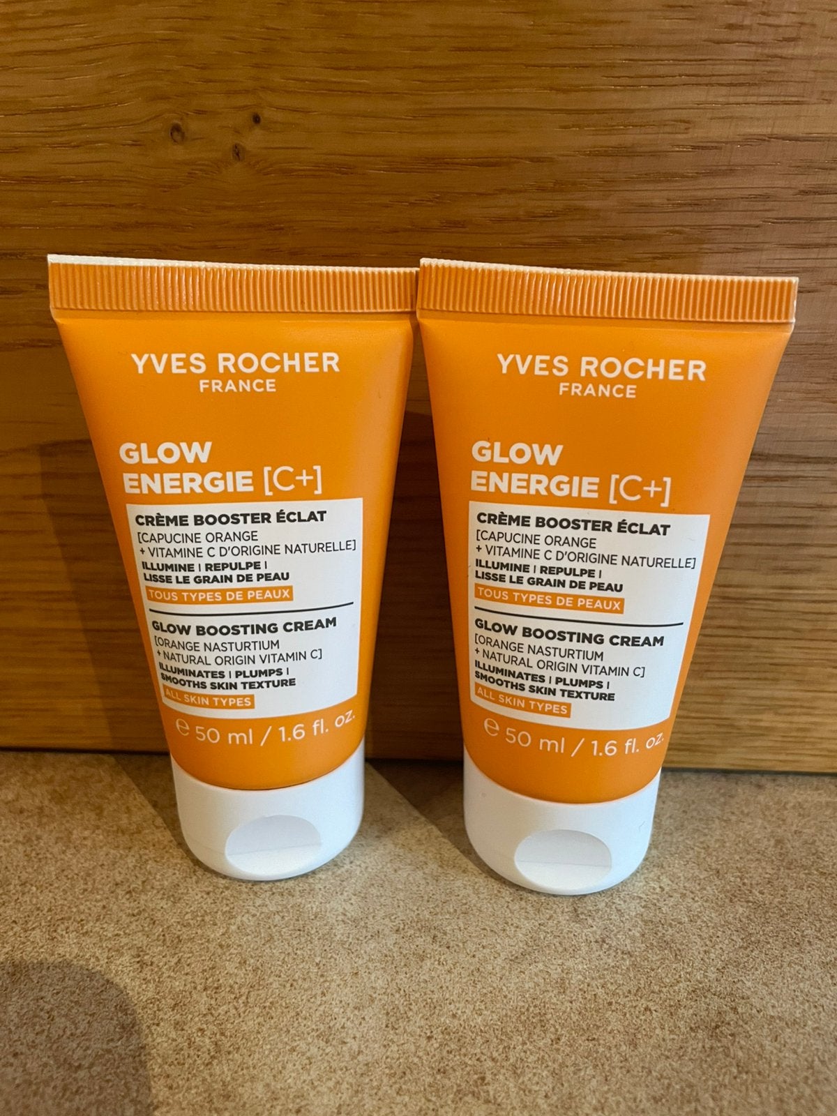 Lot de 2 crèmes visage YR booster éclat glow énergie Neufs!!, Bijoux, Sacs & Beauté, Enlèvement ou Envoi, Neuf