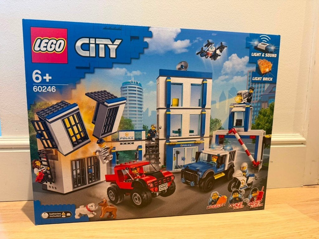 LEGO City 60246 Politiebureau - NIEUW, City, Inclusief extra onderdelen, Lego, Nieuw