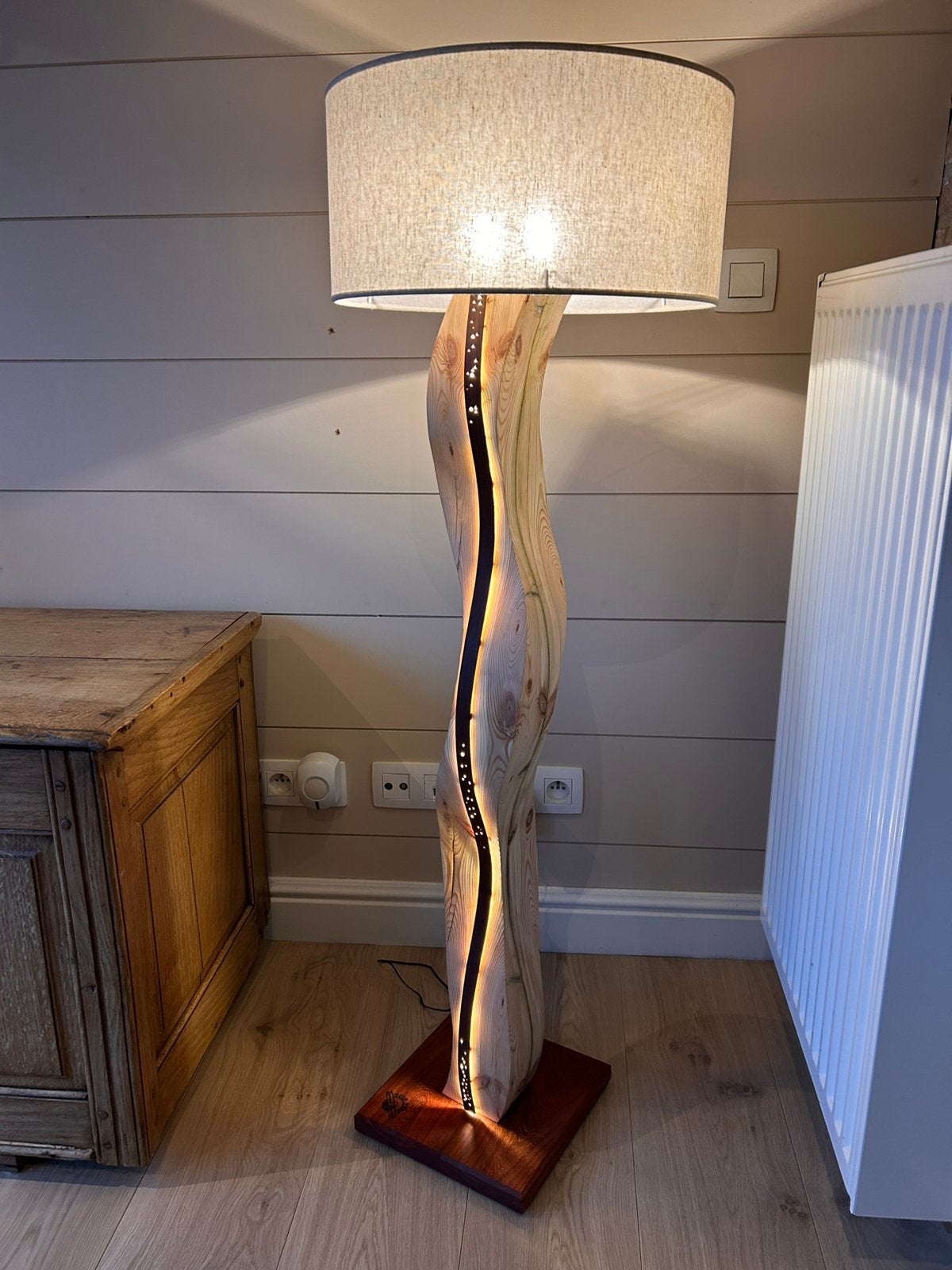 Handgemaakte lamp, Huis en Inrichting, Ophalen, Zo goed als nieuw, Hout