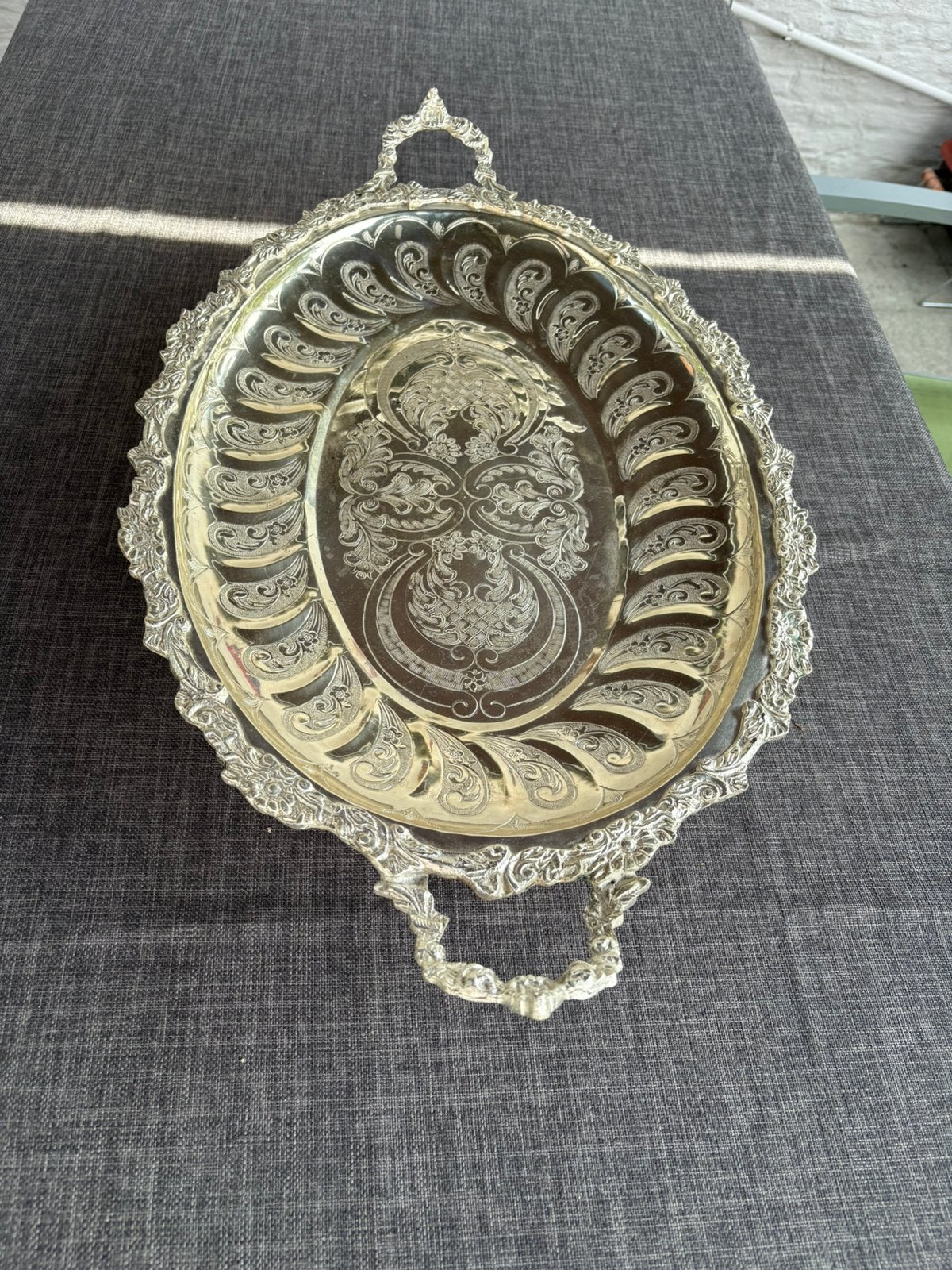 Oude traditionele Marokkaanse schotel, Ophalen