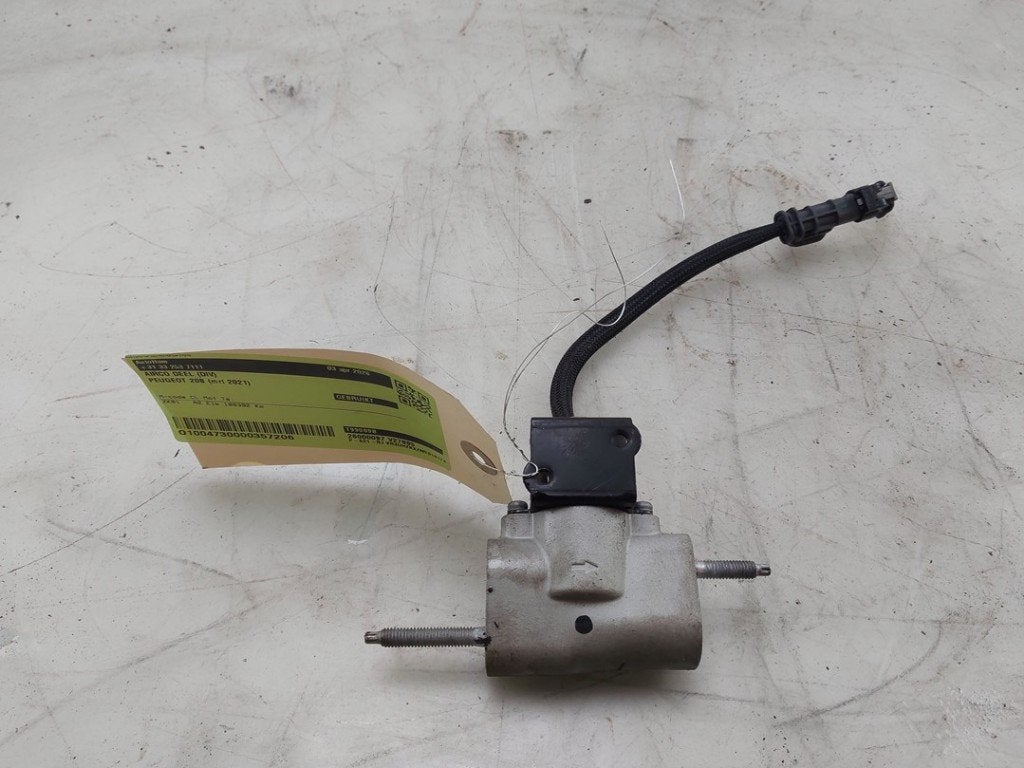 RADIATEUR SOUPAPE ELECTRIQUE Peugeot 208 II (UB / UH / UP), Kontakt-peugeot@peugeot.com, Utilisé, Peugeot Deutschland GmbH, Bahnhofsplatz
65423  Rüsselsheim, DE