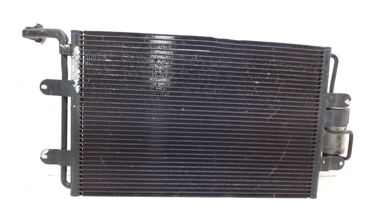Airco radiateur Volkswagen Golf, Onderdelen@venauto.nl, Van der Ven Autorecycling B.V., Ettenseweg 76, 4706 PB Roosendaal, The Netherlands