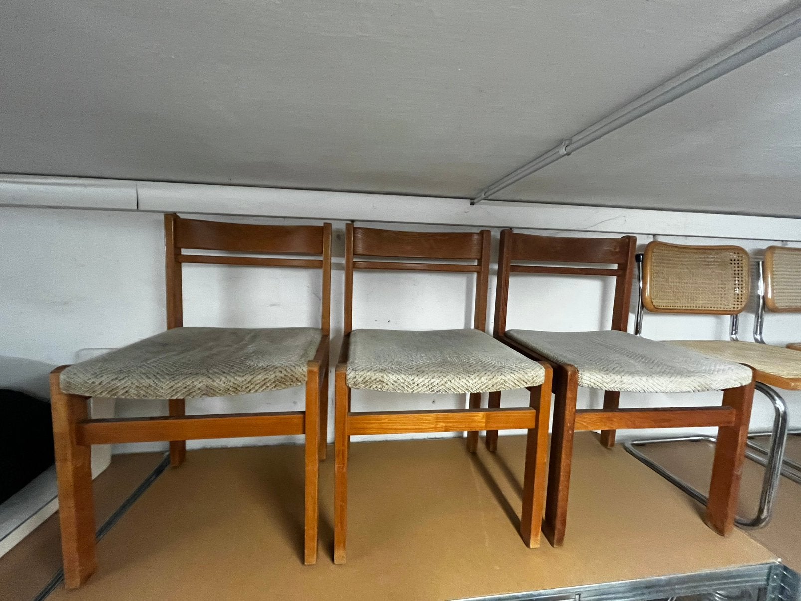 5 stuks vintage eetkamerstoelen, Huis en Inrichting, Ophalen, Hout