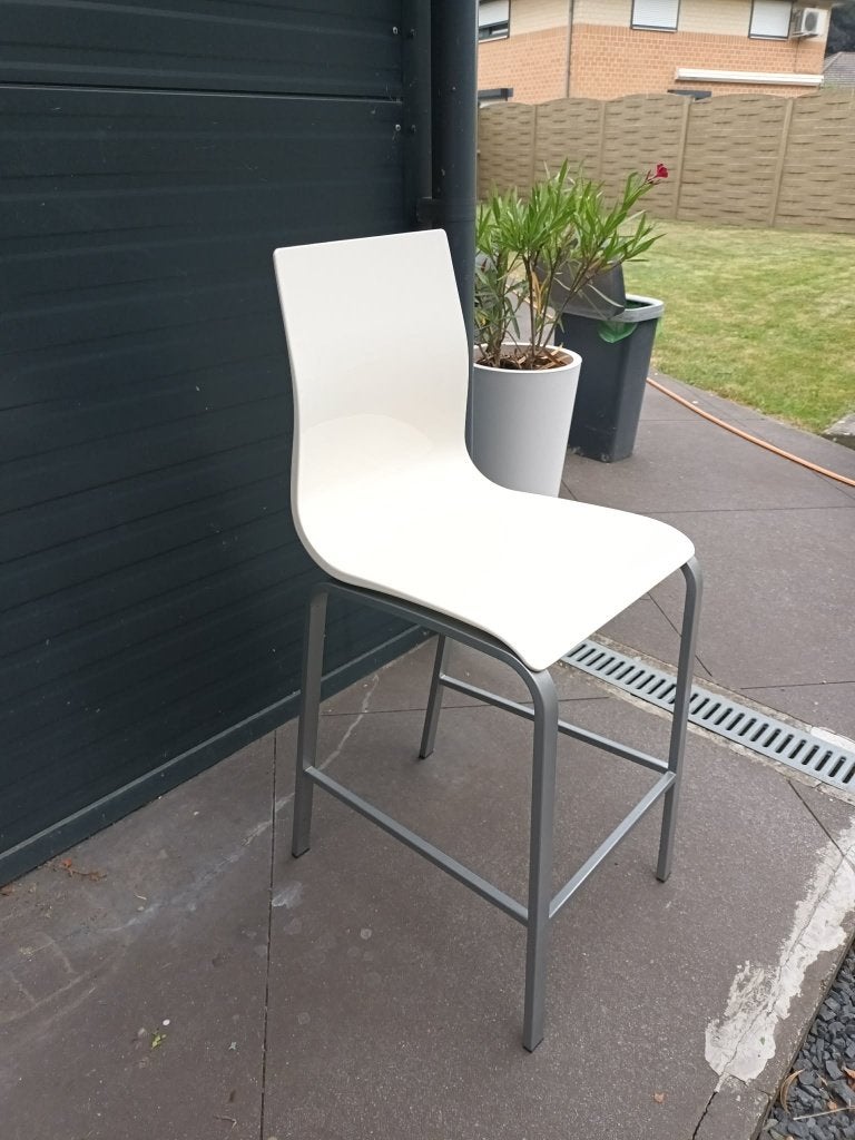 4 hoge stoelen, Maison & Meubles, Chaises, Enlèvement, Utilisé, Blanc, Métal