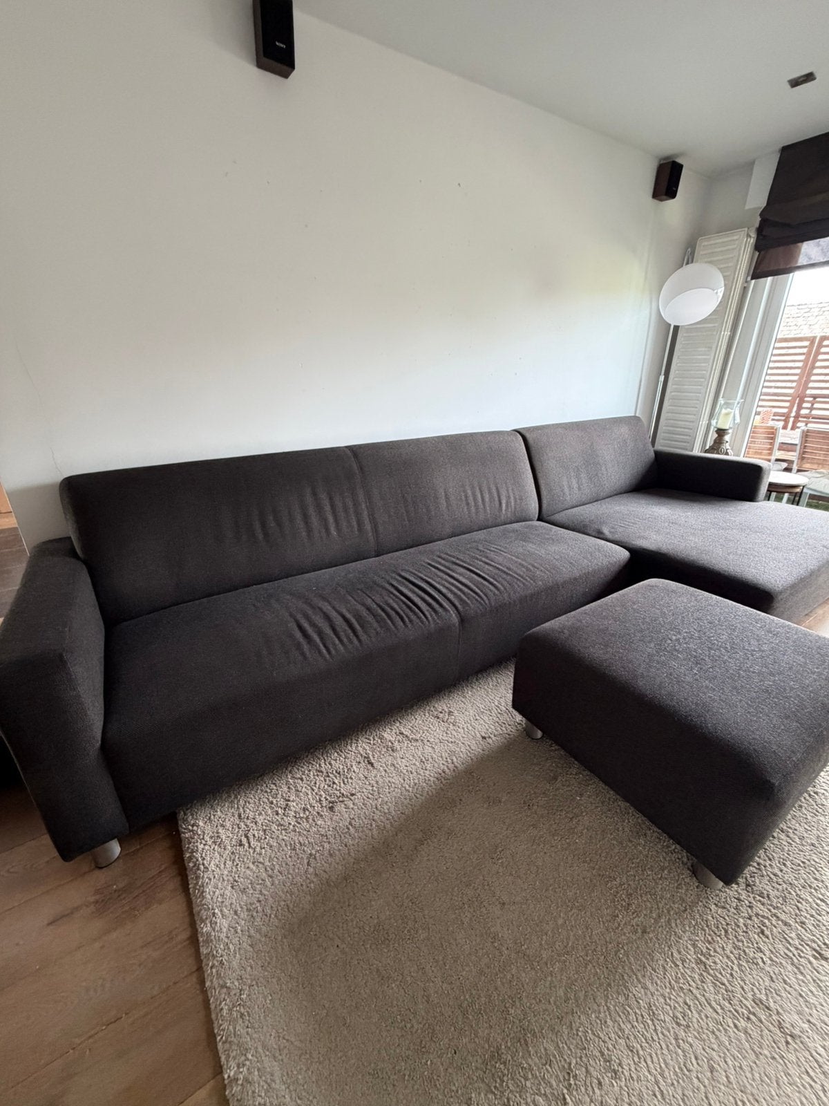 Donkergrijze zetel met poef, Enlèvement, Utilisé, Tissus, Modern