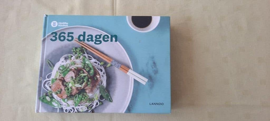 Weight Watchers Healthy Kitchen, 365 dagen, Boeken, Kookboeken, Ophalen of Verzenden, Zo goed als nieuw, Europa, Gezond koken