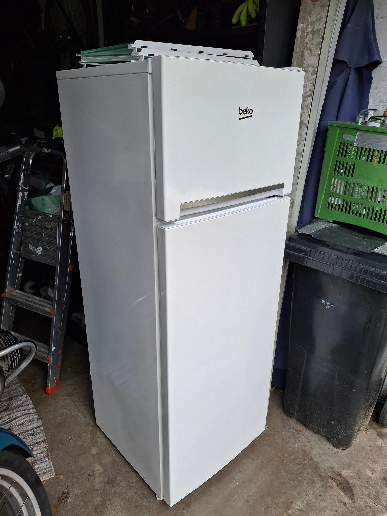 Koelkast , frigo , ijskast met vriesvak, Enlèvement, 45 à 60 cm, Avec compartiment congélateur, 140 à 160 cm