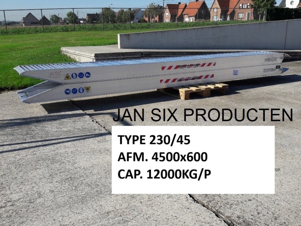 Alu. oprijplaten type 230/45 afm. 4500x580 mm cap 12000 kg/p, Zakelijke goederen, Ophalen of Verzenden