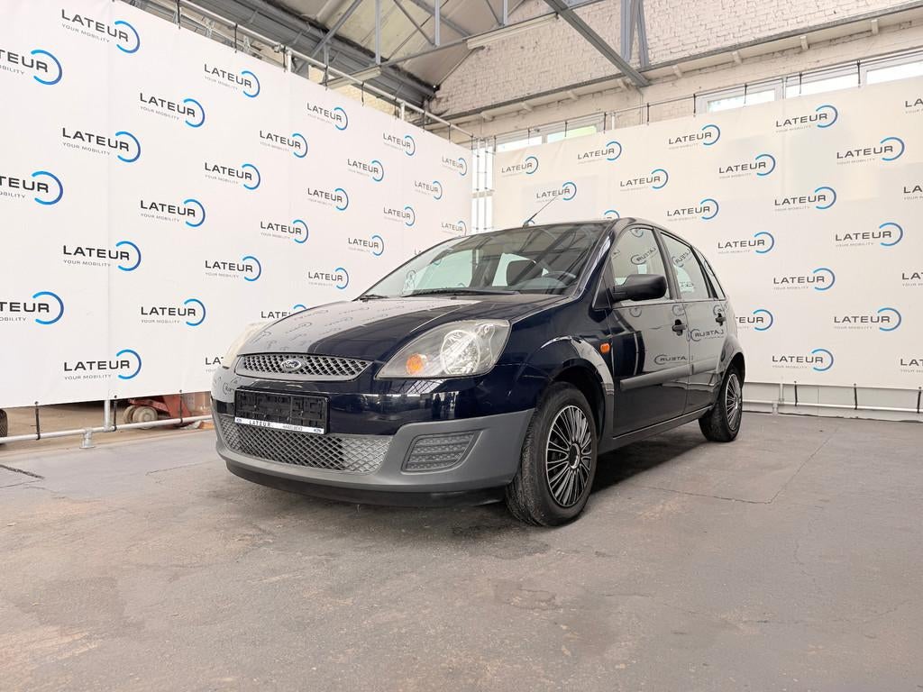Ford Fiesta 5 deurs (bj 2006), Auto's, Ford, 144 g/km, 1299 cc, Stof, Gebruikt