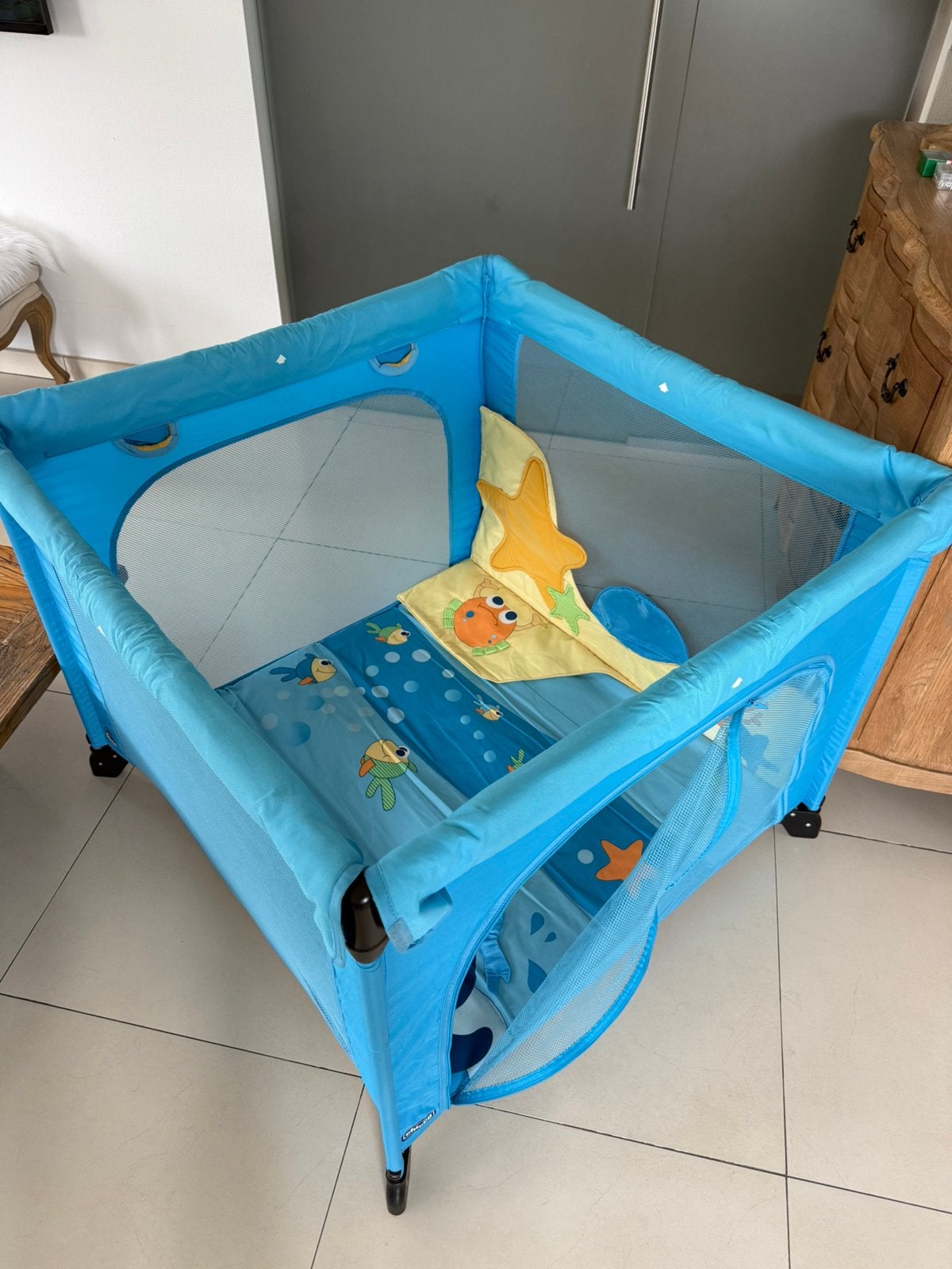 Parc pliant Chicco pour bébé, Enfants & Bébés, Parcs, Enlèvement, Utilisé