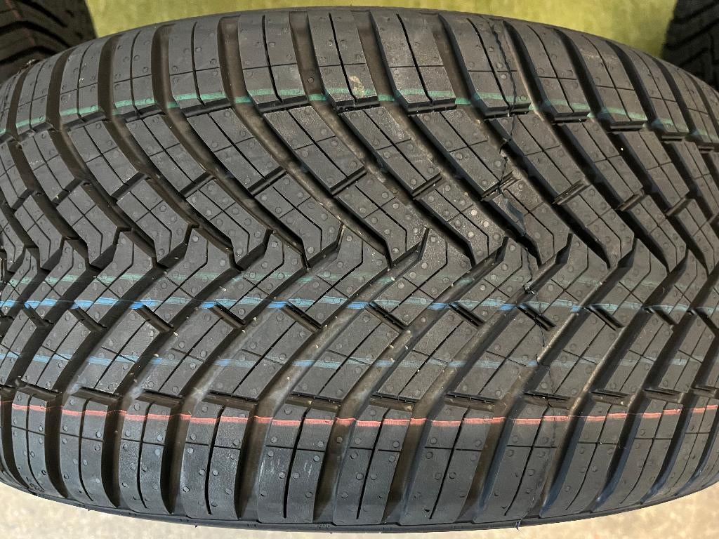 Pneus 4 saisons Continental 215/45R16, Autos : Pièces & Accessoires, Pneus & Jantes, Neuf, 215 mm, 4 Saisons, 16 pouces