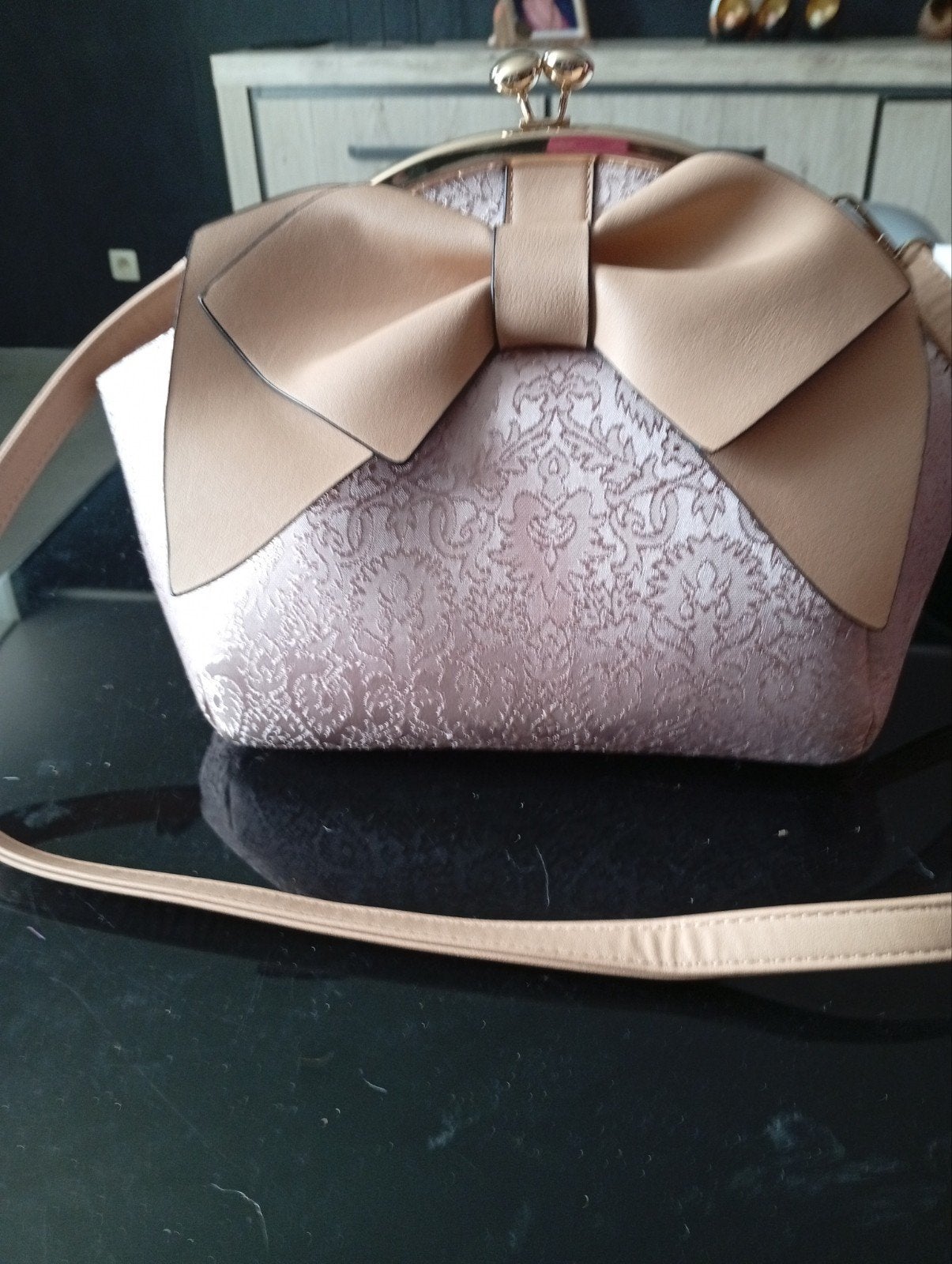 sac à main Laura Vita, Bijoux, Sacs & Beauté, Enlèvement ou Envoi, Rose, Sac à main