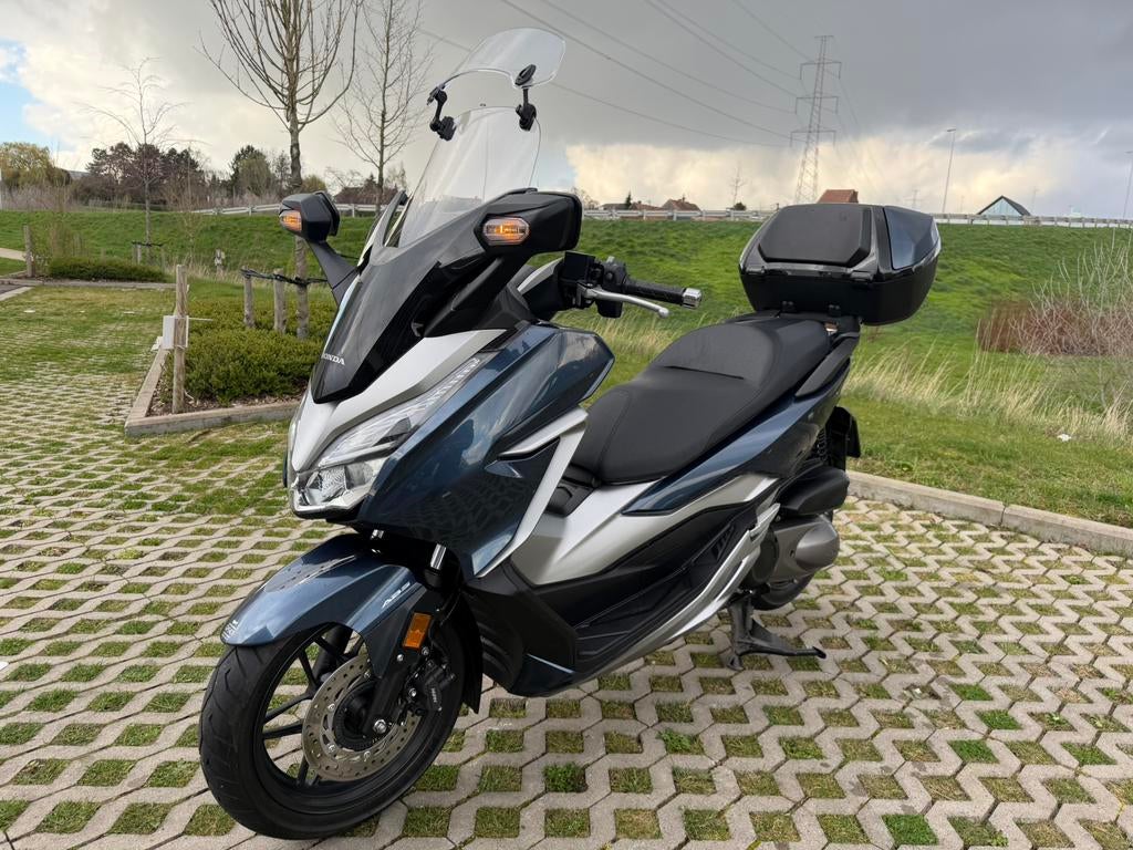HONDA FORZA 300 * GARANTIE * 2020 * 9.600 km